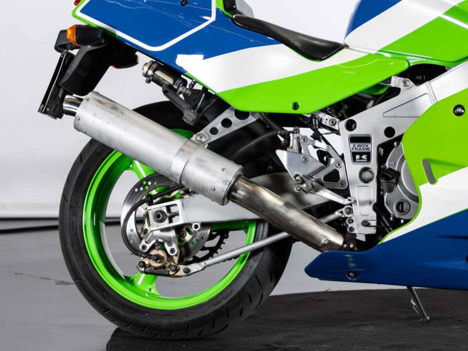 Image 12/40 of Kawasaki ZX-R 400 (1991)