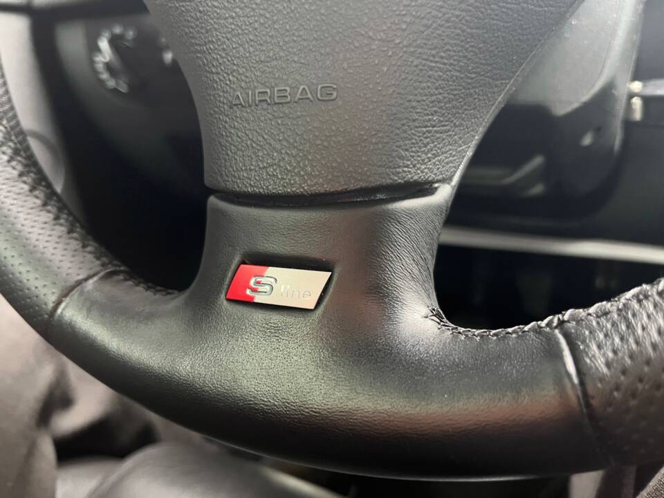 Bild 23/64 von Audi TT 1.8 T quattro (2001)