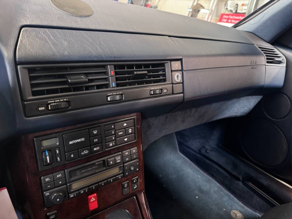 Image 8/19 of Mercedes-Benz SL 500 (1993)