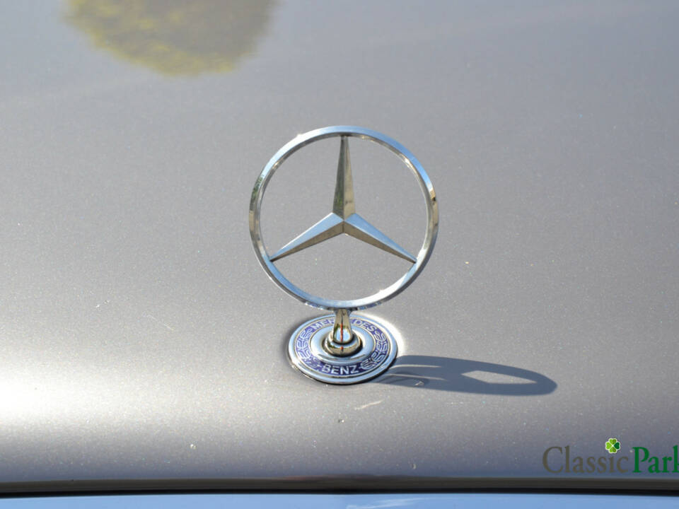 Bild 44/44 von Mercedes-Benz E 280 T (1994)