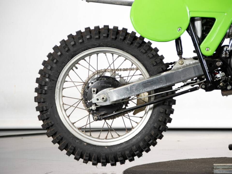 Image 23/40 de Kawasaki KX 250 (1980)