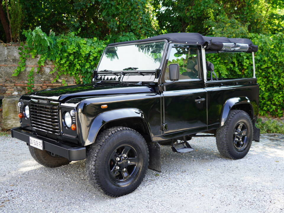 Bild 84/97 von Land Rover Defender 90 Td5 (2000)