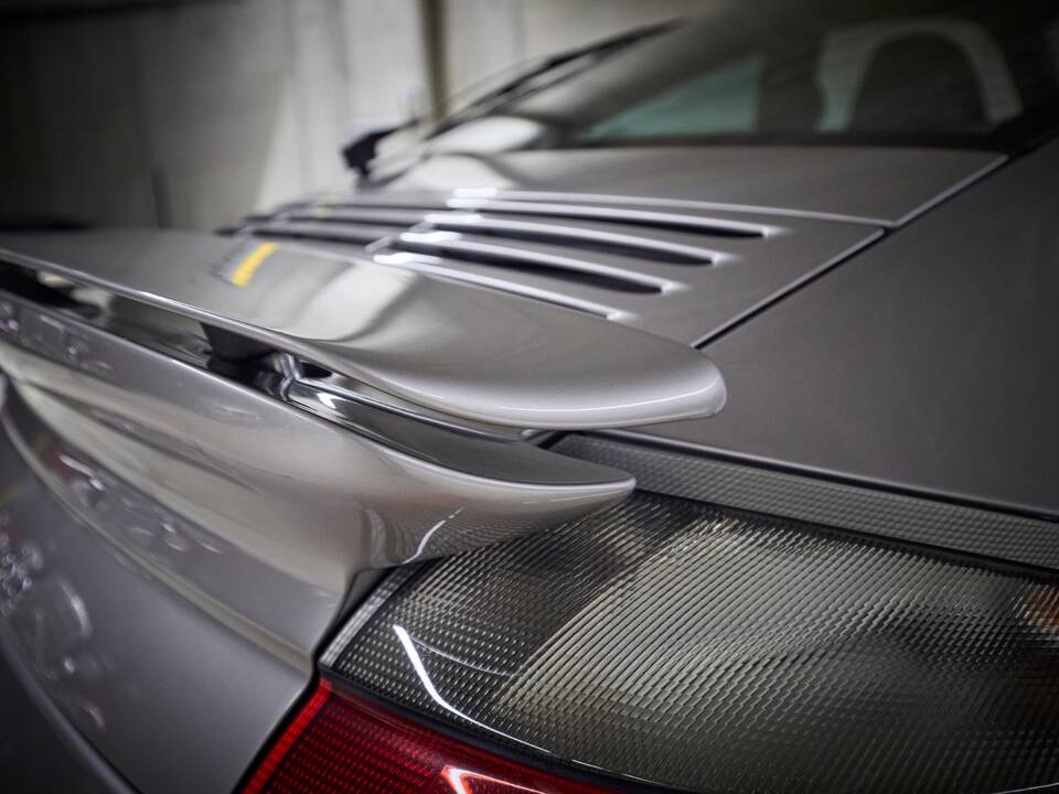 Image 23/98 of Porsche 911 Turbo (2000)