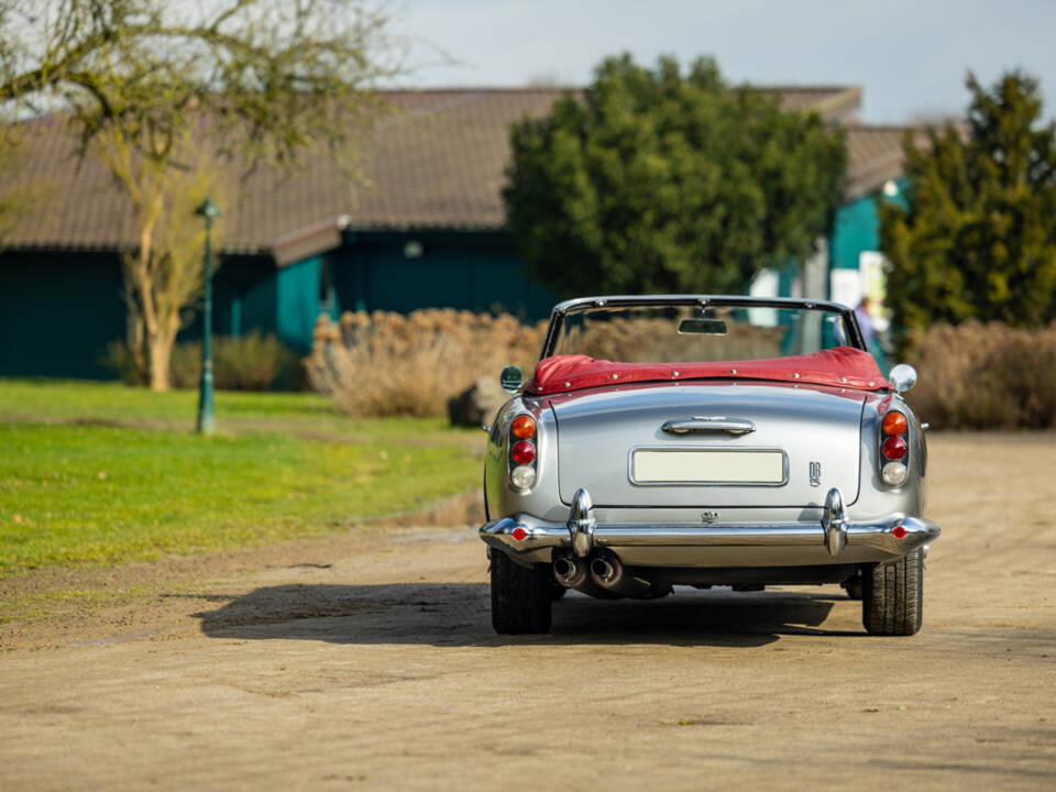 Image 33/50 of Aston Martin DB 5 (1964)