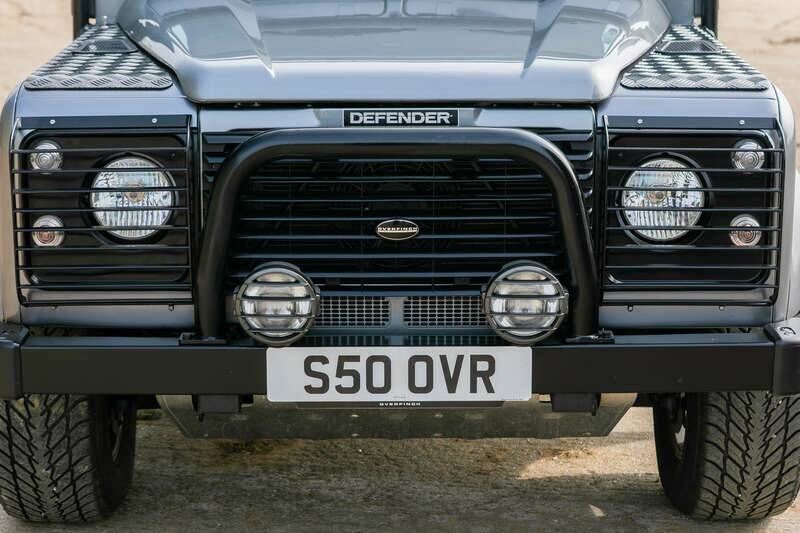 Image 45/50 of Land Rover Defender 90 "50th Anniversary" (1998)