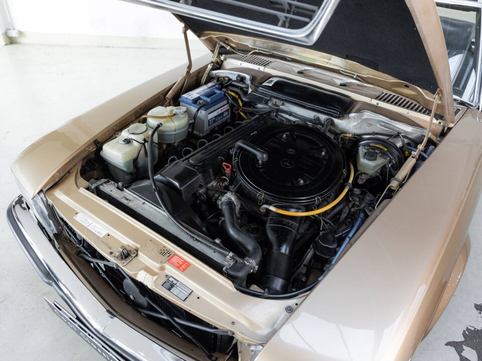 Afbeelding 31/32 van Mercedes-Benz 300 SL (1986)