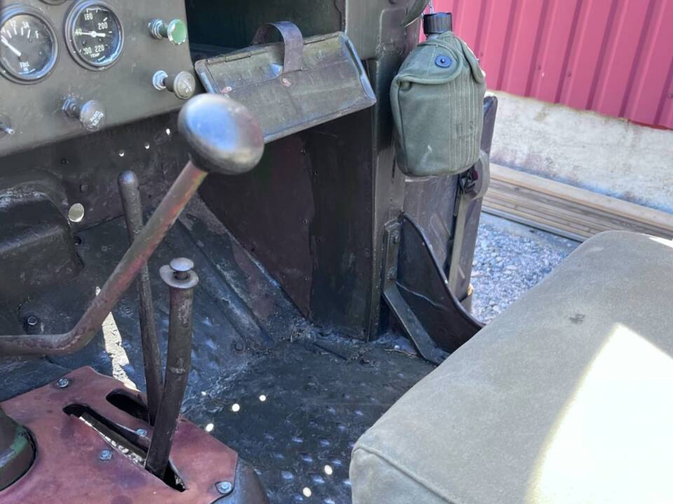 Image 14/16 of Dodge WC 51 (1942)