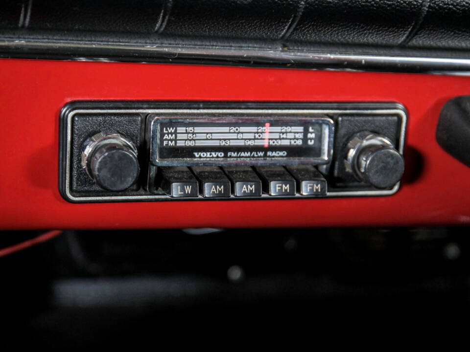 Image 21/50 of Volvo 1800 S (1965)