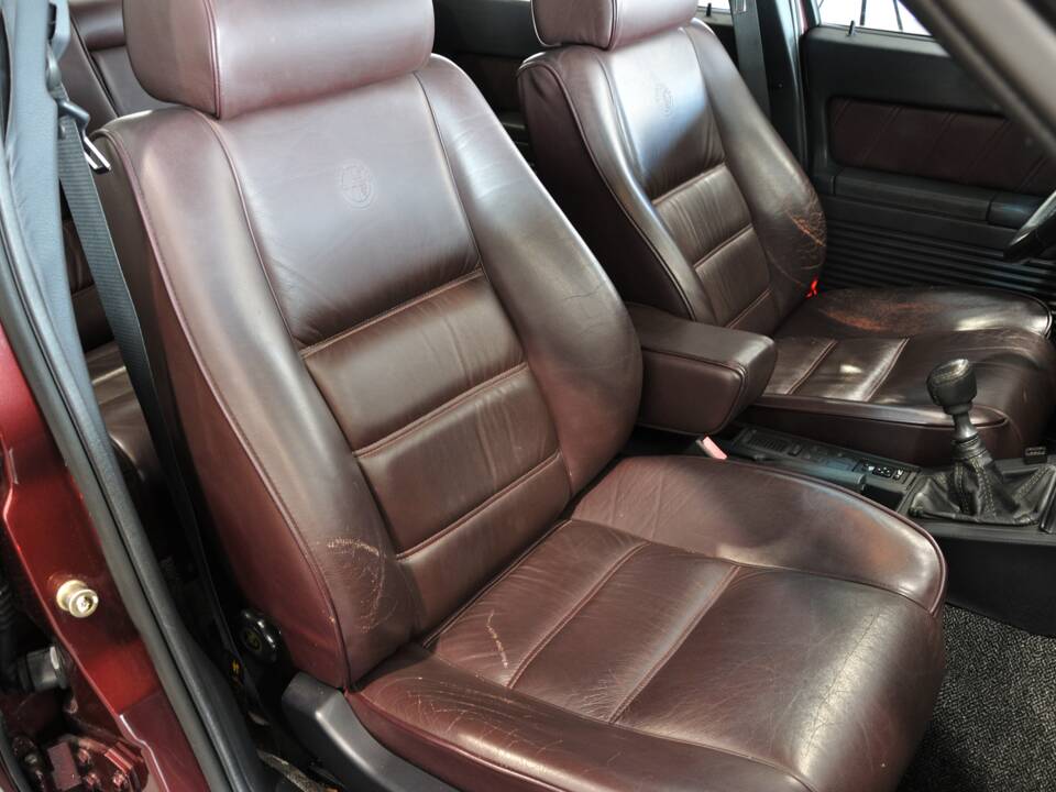 Bild 18/23 von Alfa Romeo 164 2.0 Super V6 (1993)