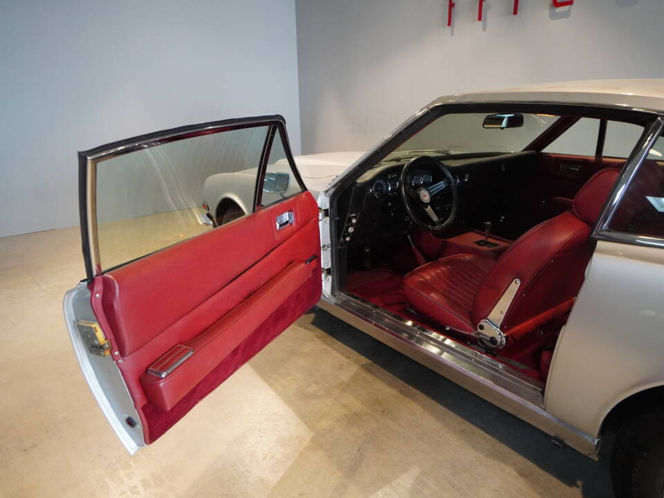 Bild 14/22 von Aston Martin DBS V8 (1971)