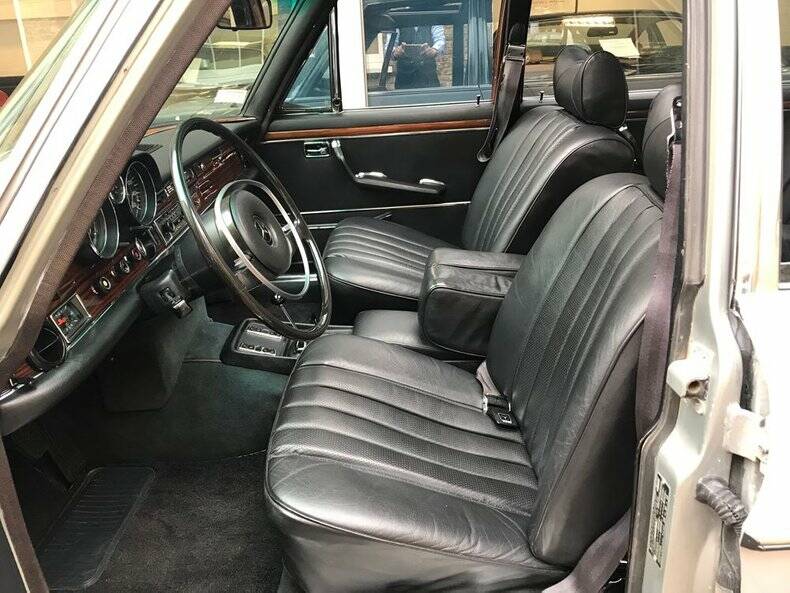Imagen 7/50 de Mercedes-Benz 300 SEL 6.3 (1971)