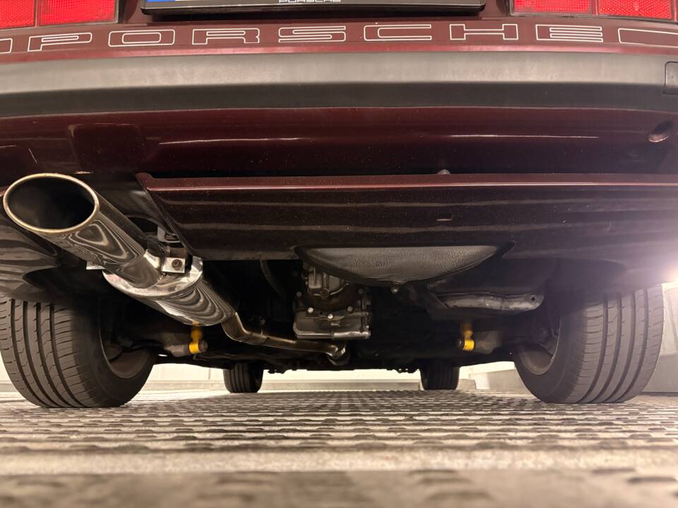 Bild 31/50 von Porsche 944 S2 (1991)