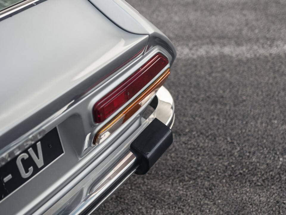 Image 7/32 of Alfa Romeo Alfetta GTV 2000 (1977)