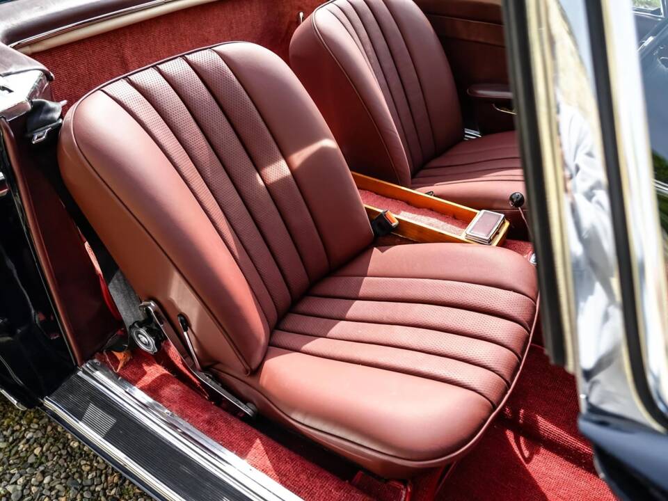 Afbeelding 10/12 van Mercedes-Benz 250 S (1967)