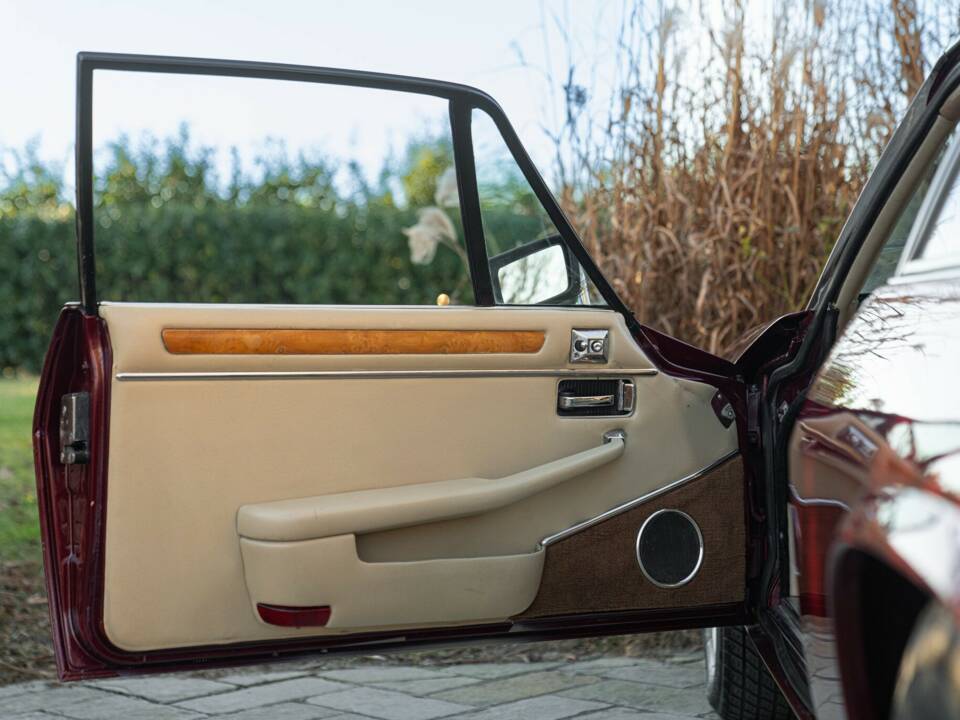 Bild 29/50 von Jaguar XJ-S 3.6 (1988)