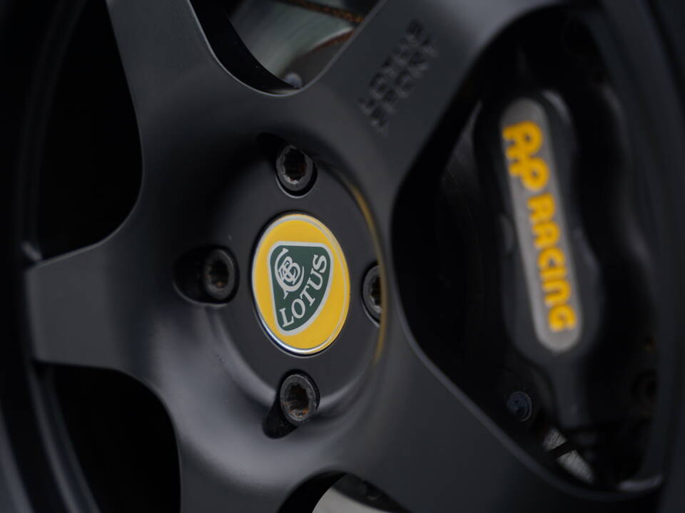 Image 20/50 of Lotus Exige S 240 (2008)