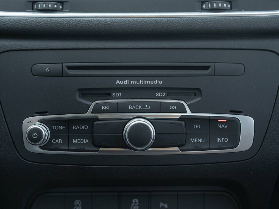 Bild 38/50 von Audi Q3 2.0 TDI quattro (2012)
