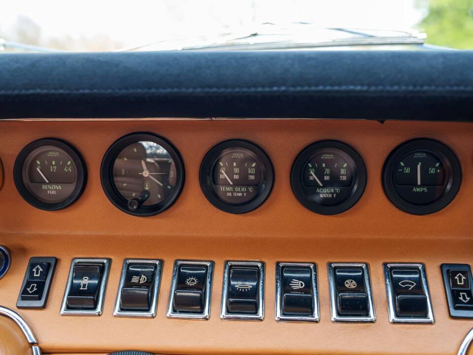 Image 22/33 of Maserati Ghibli Spyder SS (1971)