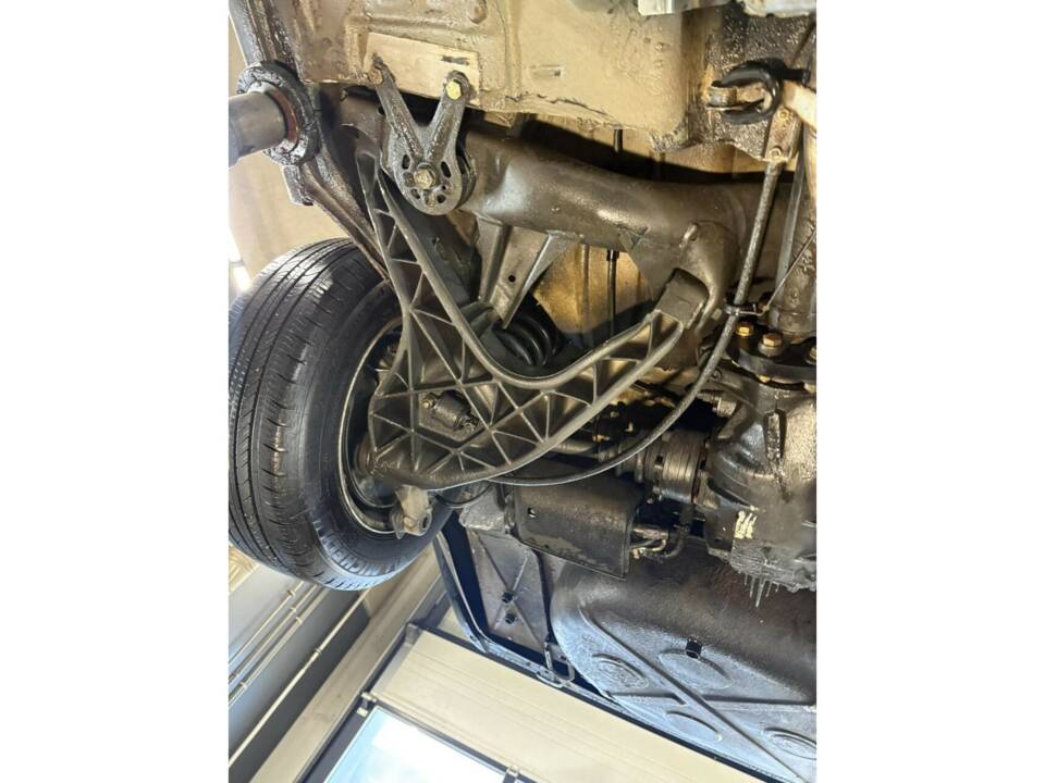 Image 50/50 of Mercedes-Benz 560 SL (1987)