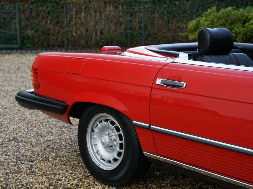 Bild 33/50 von Mercedes-Benz 500 SL (1983)