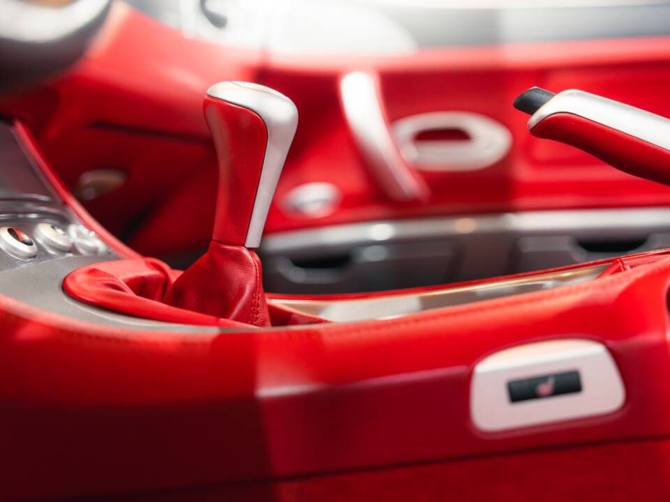 Image 28/41 of BMW Z8 (2002)