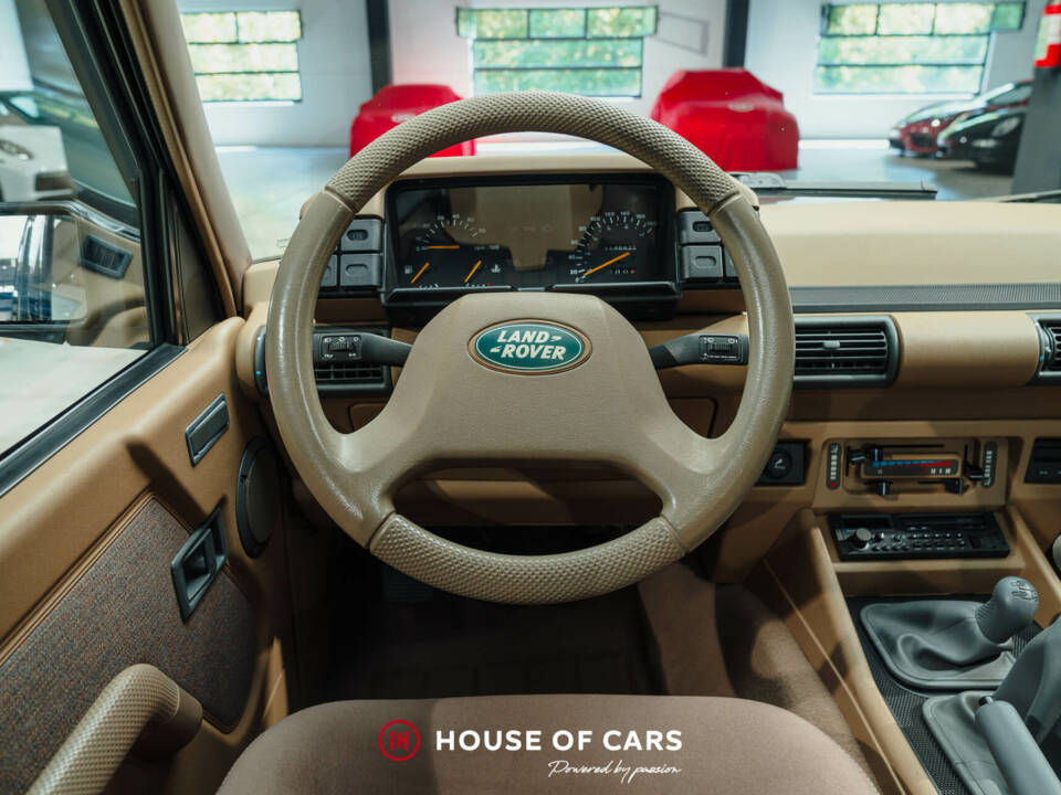 Image 19/25 of Land Rover Discovery (1991)