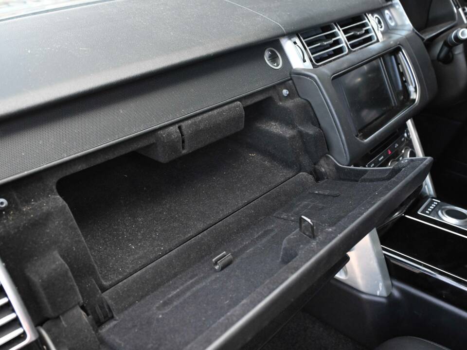 Afbeelding 31/50 van Land Rover Range Rover Vogue TDV6 (2016)