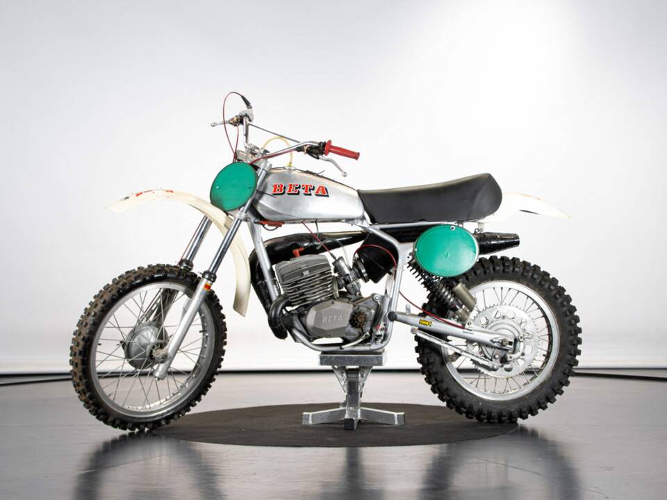 Immagine 9/15 di Beta RC 125 (1975)