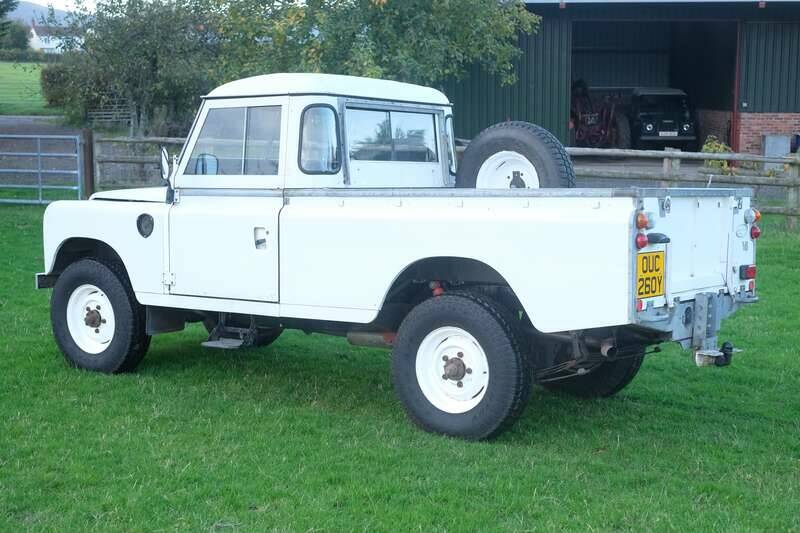 Bild 4/50 von Land Rover 109 (1983)