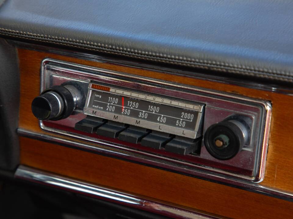 Image 28/50 de Alfa Romeo Giulia Nuova Super 1600 (1968)