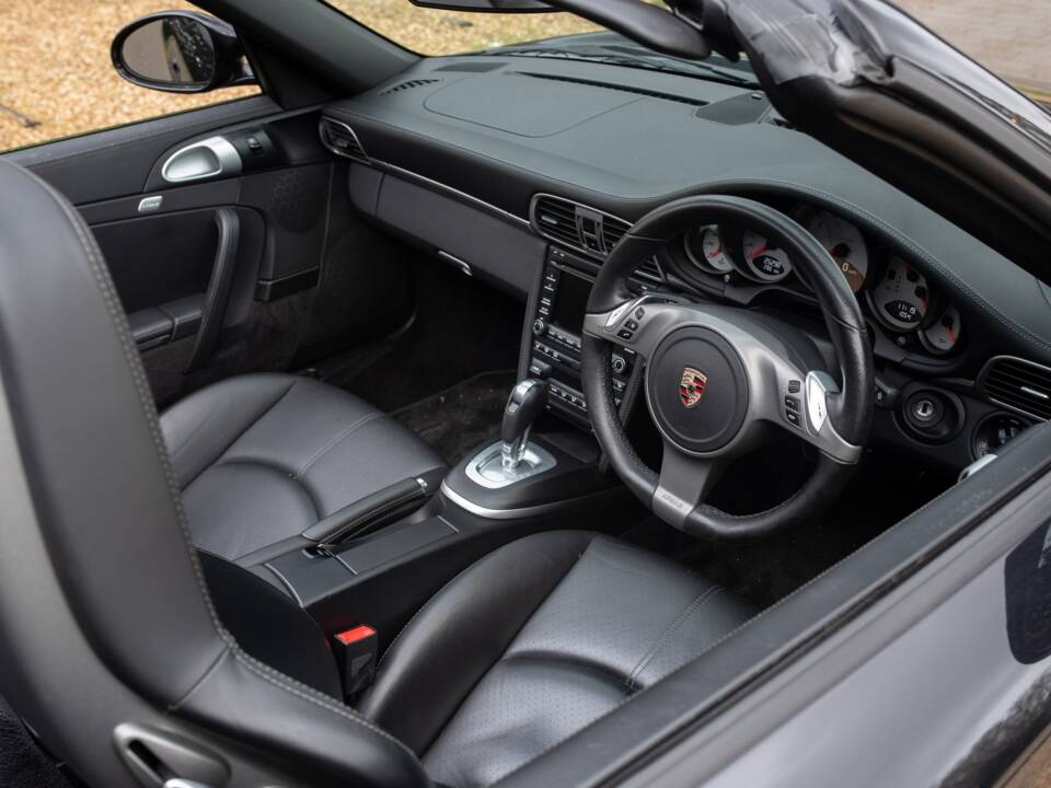 Bild 43/50 von Porsche 911 Carrera S (2009)