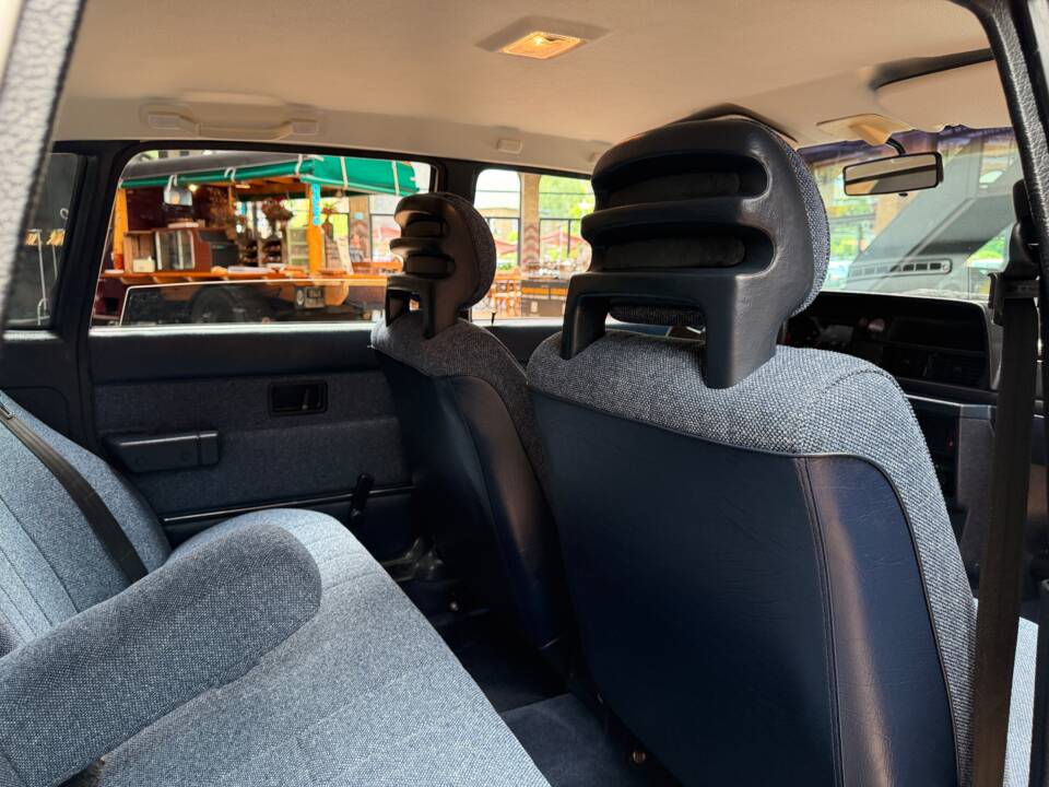 Bild 29/43 von Volvo 240 (1989)