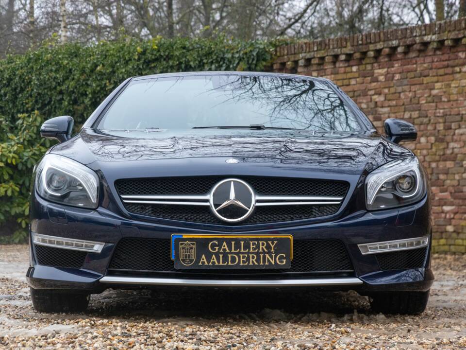 Immagine 30/50 di Mercedes-Benz SL 63 AMG (2012)
