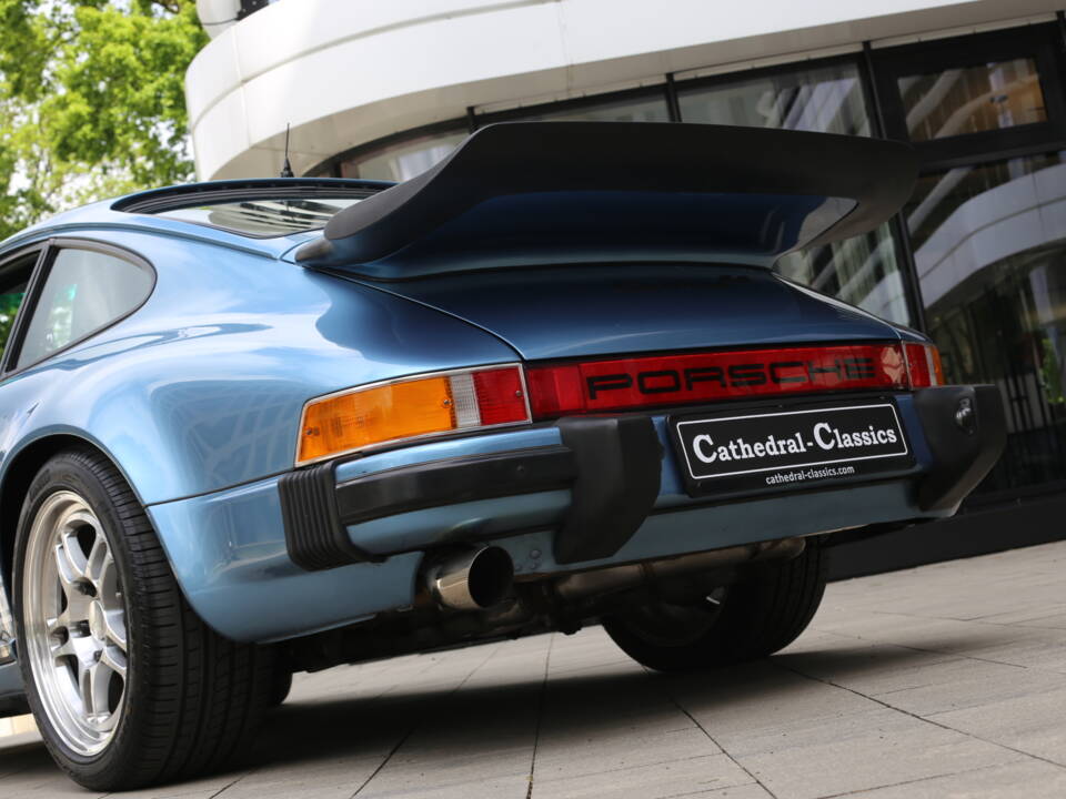 Bild 30/51 von Porsche 911 Carrera 3.2 (1984)