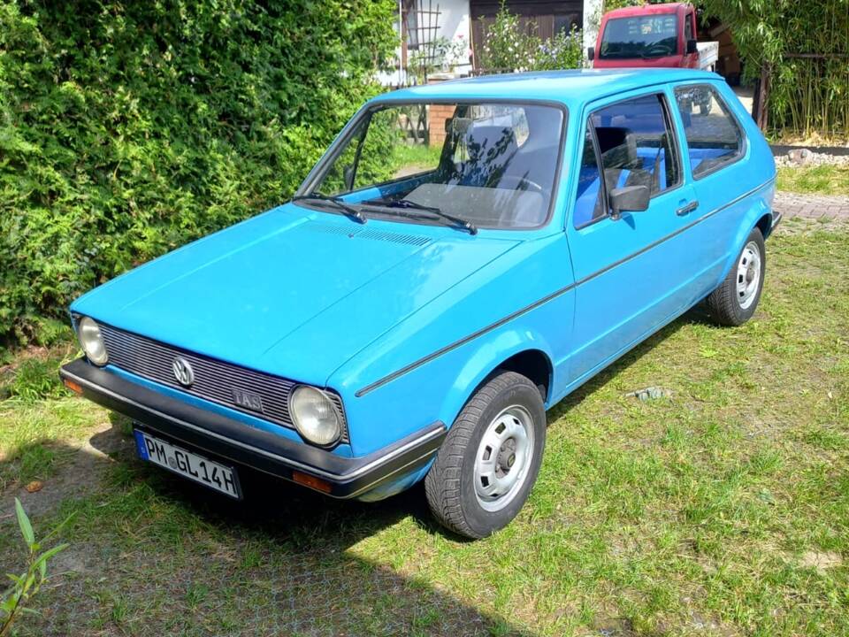 Image 1/17 of Volkswagen Golf Mk I Diesel 1.6 (1983)