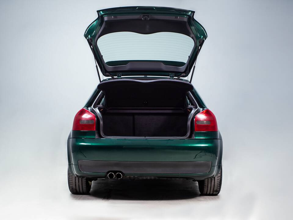 Afbeelding 27/28 van Audi S3 (1999)