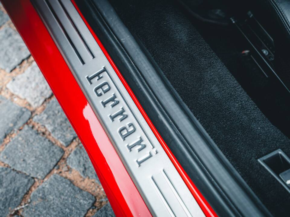 Image 25/56 of Ferrari 488 GTB (2020)