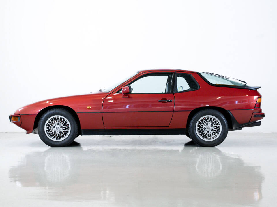 Image 2/91 of Porsche 924 Turbo (1982)