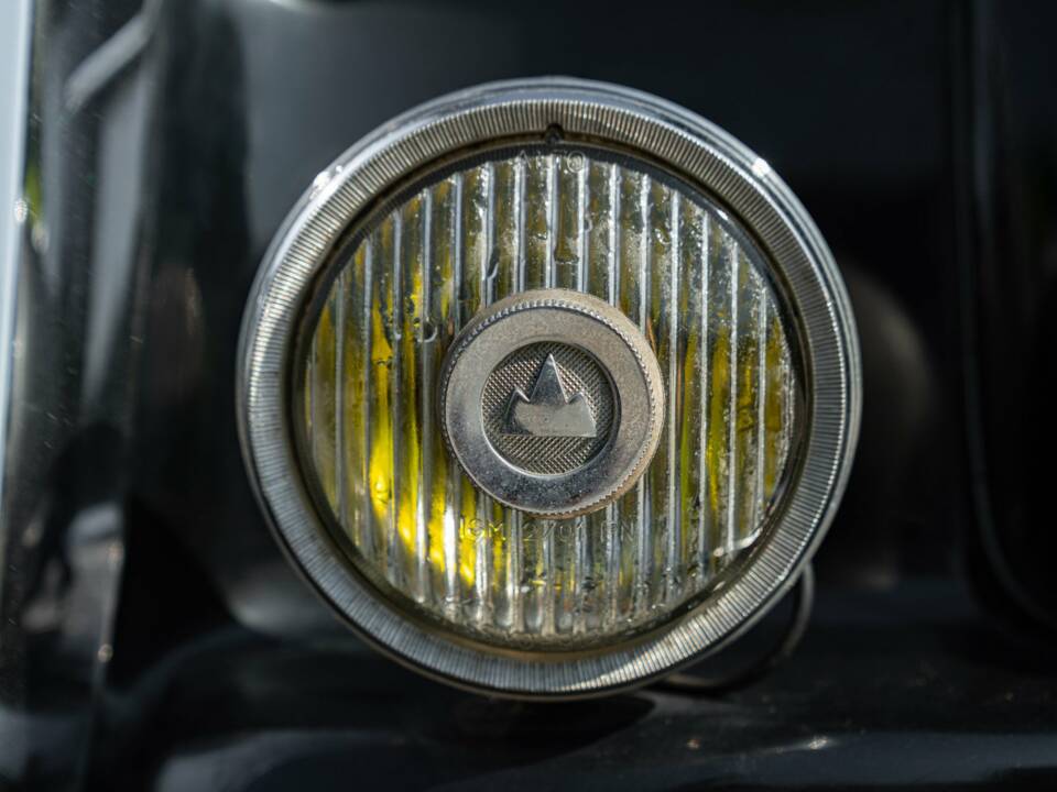 Image 21/50 of Mercedes-Benz 190 SL (1955)