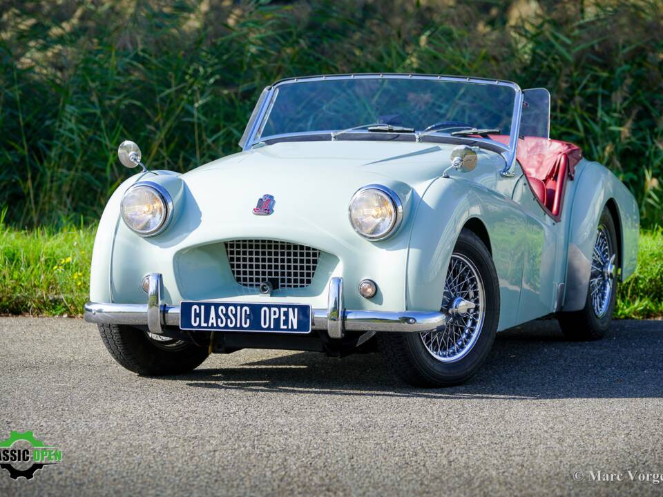 Image 22/45 of Triumph TR 2 (1954)