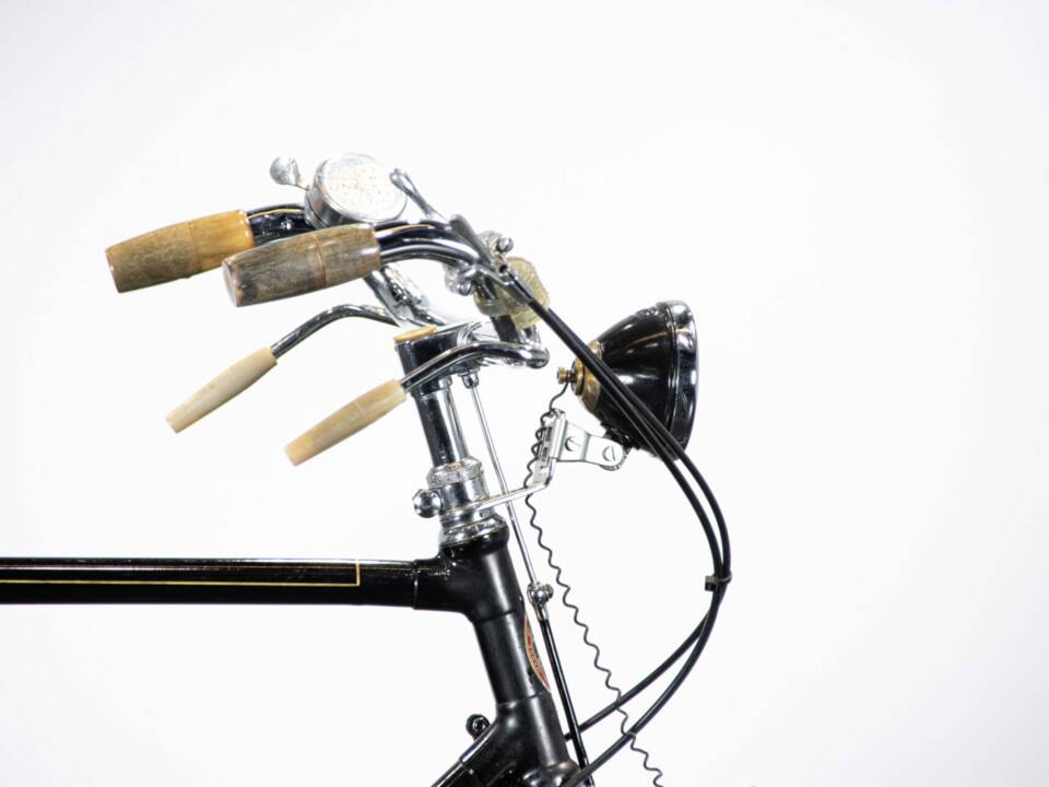 Image 25/50 of Bianchi Cesare (1939)