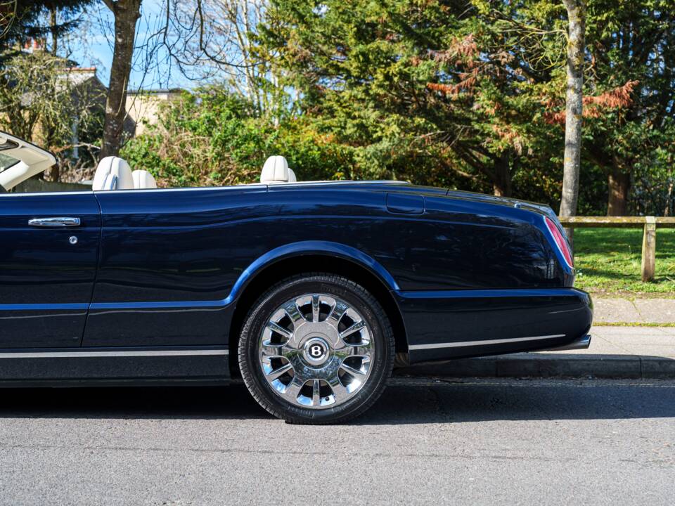 Bild 12/27 von Bentley Azure (2007)