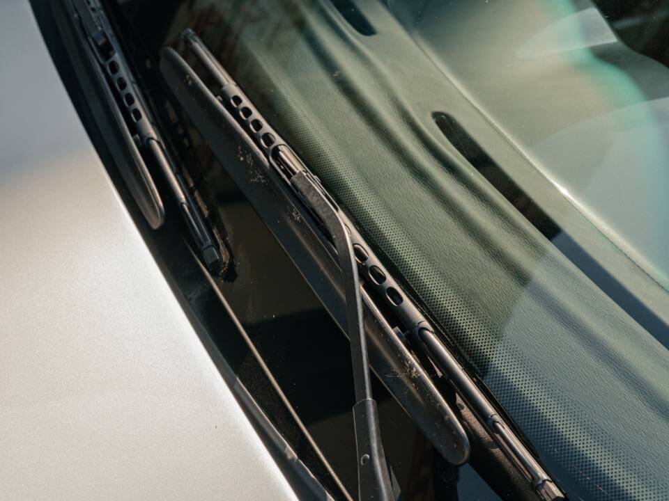 Image 175/185 of BMW Z8 (2001)