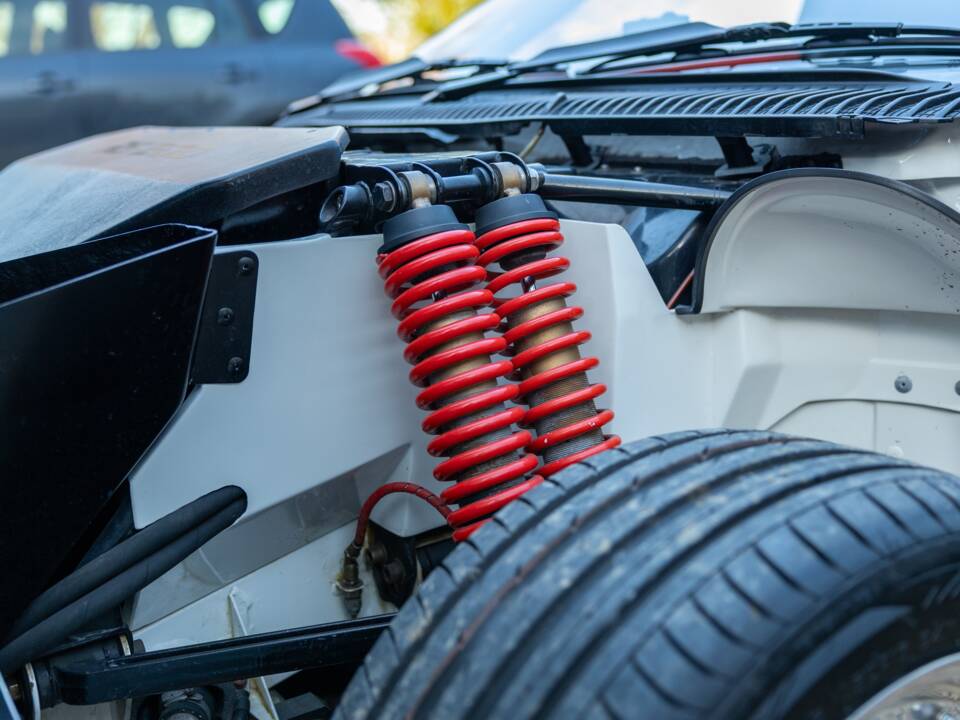 Image 33/50 of Ford RS200 (1986)