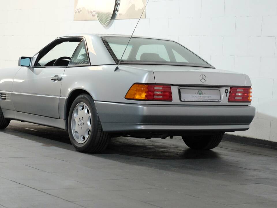 Image 38/51 of Mercedes-Benz 500 SL (1992)