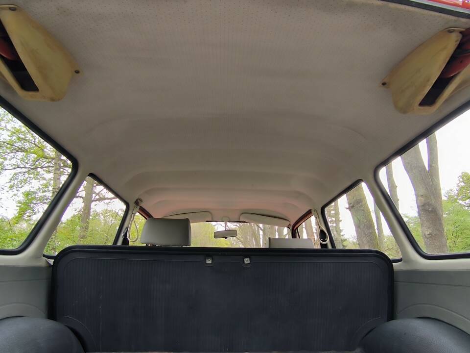 Image 27/53 of Volkswagen 1600 Variant (1972)