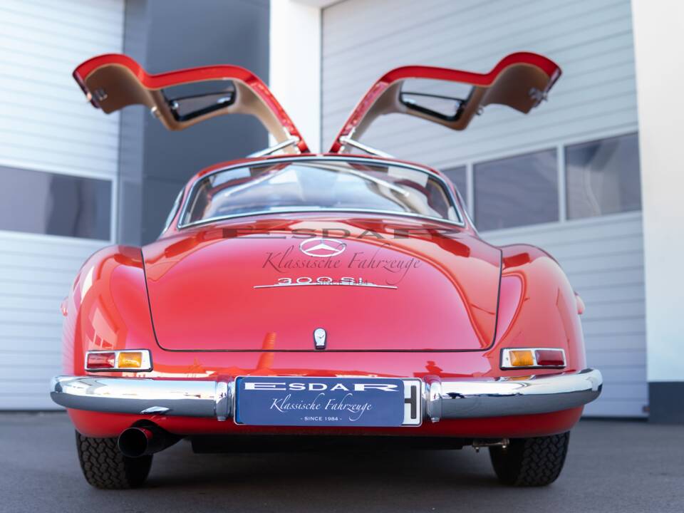 Image 11/49 of Mercedes-Benz 300 SL "Gullwing" (1955)