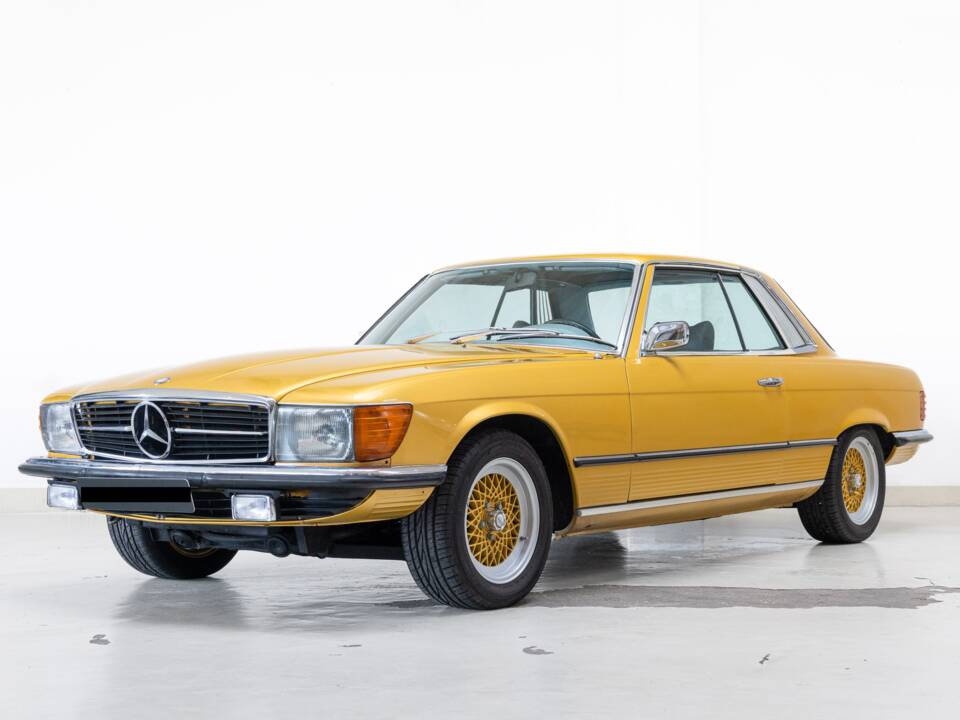 Image 1/32 of Mercedes-Benz 350 SLC (1971)