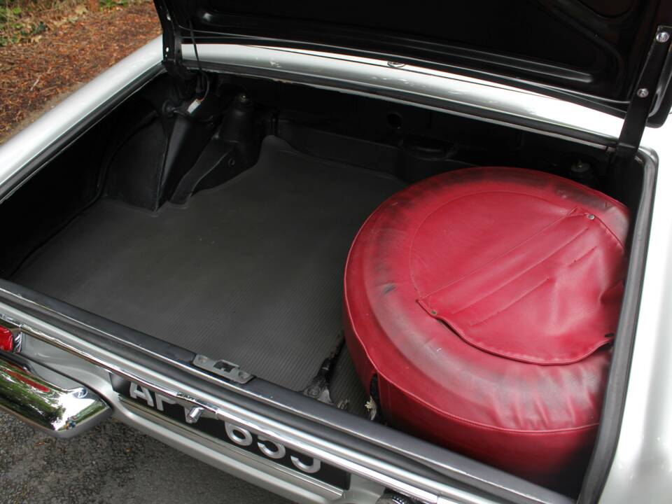 Image 17/17 of Mercedes-Benz 280 SL (1970)