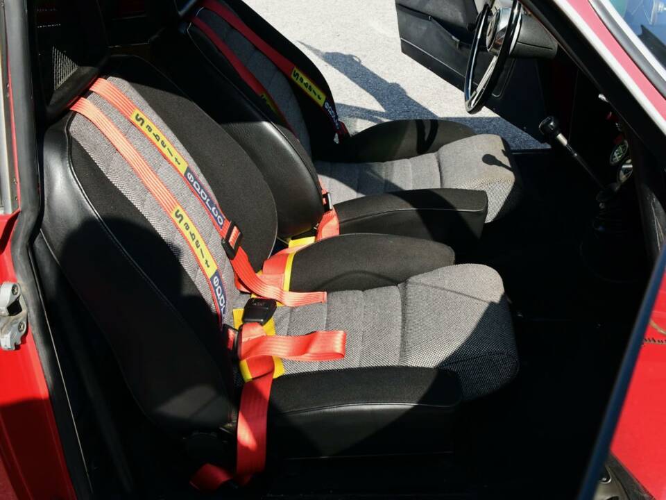 Image 43/50 of Alfa Romeo Giulietta Sprint (1961)